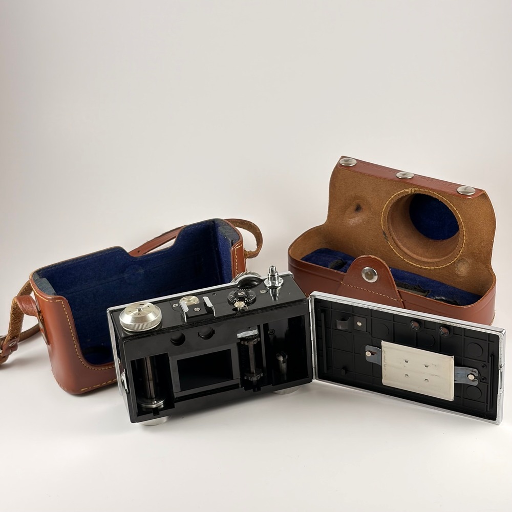 Vintage Argus C3 Color-Matic 35m Rangefinger Camera Original Leather Case - Picture 2 of 13